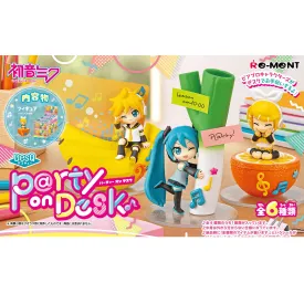 Hatsune Miku - DesQ P@rty on Desk♪